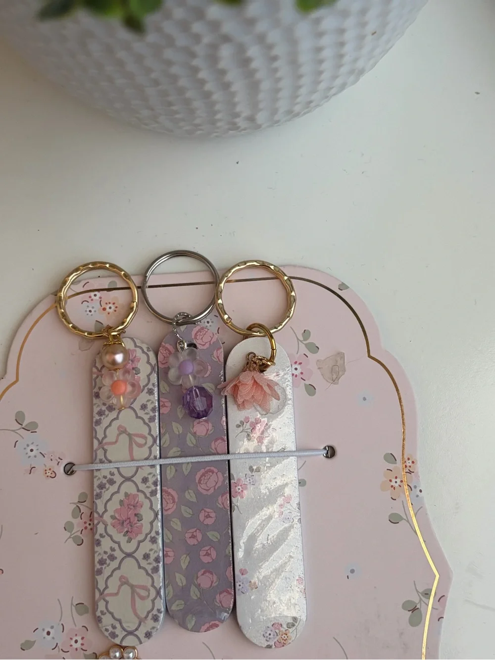 Floral Pattern Pink and White nail file Emory board Keychain